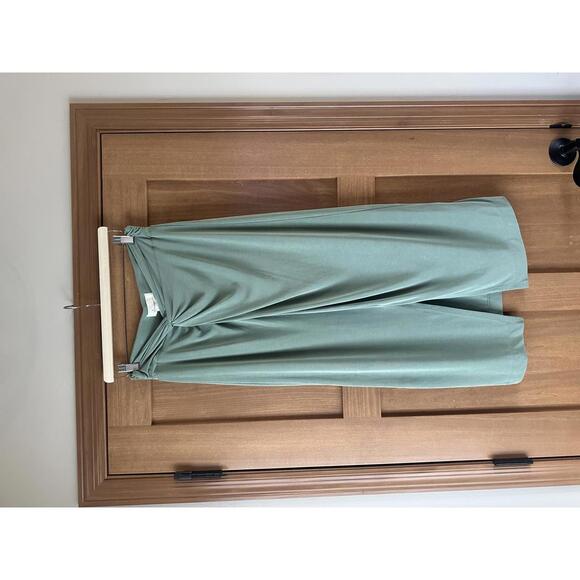 Anthropologie Junie Midi Skirt Front Twist Sage Green Women’s size Small - Picture 2 of 12